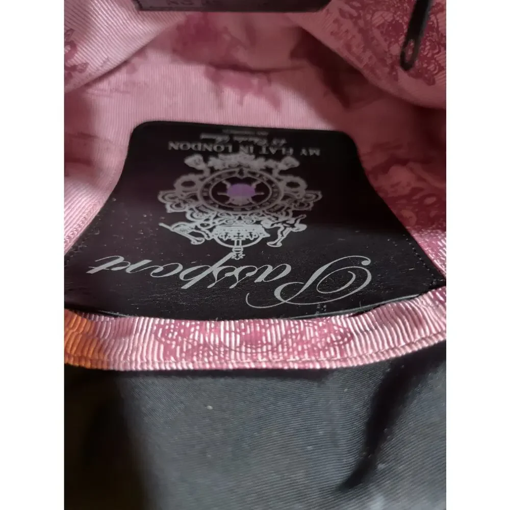 MY FLAT IN LONDON IN VENUSTUM VE RI TAS ORGANIZER PASSPORT LG TOTETE $540
